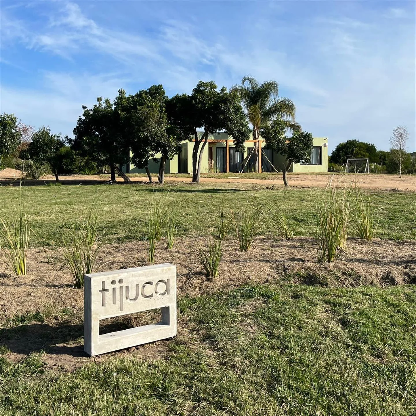 Tijuca | Chalet Sign