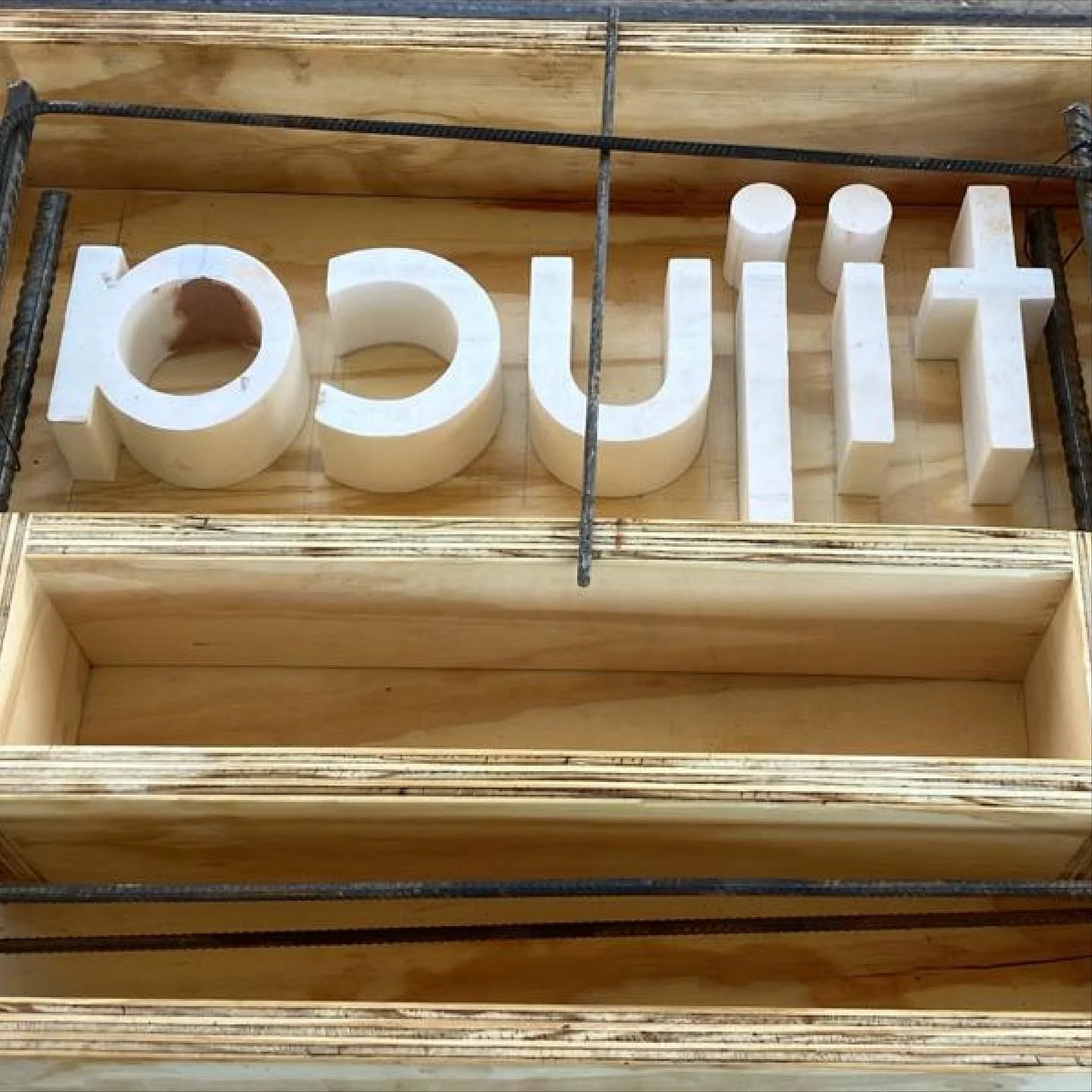 Tijuca | Chalet Sign